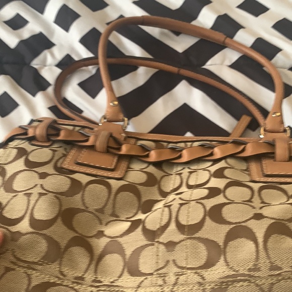 Coach purse! - Picture 8 of 9